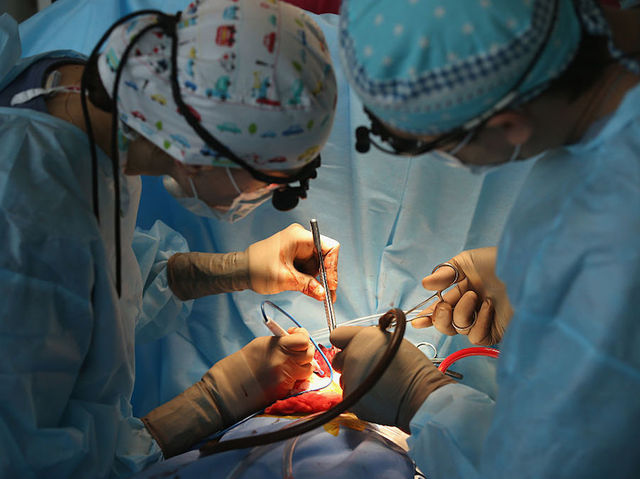 Teen dances to the beat after lifesaving heart transplant